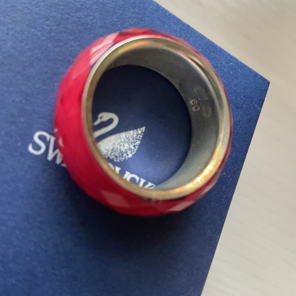 Swarovski Elegant Red Faceted Ring - Picture 4 of 5